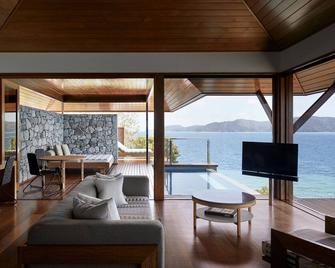 Qualia - Hamilton Island - Living room