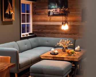Tobiasbrygga - Henningsvær - Lounge