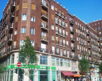 Paprika Apartment Studio - Budapest - Building