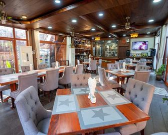 Luangsay Inn - לואנג פראבאנג - מסעדה