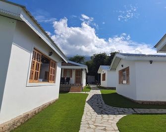 Saanjh Cottages - Hotel in Bir - Bīr - Building