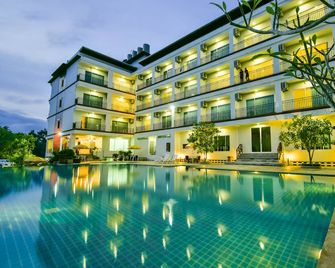 Southgate Residence Hotel - Chumphon - Pool