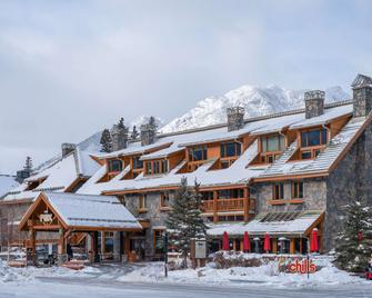 Fox Hotel and Suites - Banff - Building