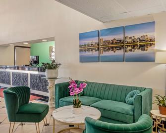 Quality Inn Enola - Harrisburg - Enola - Lobby