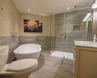 Snug Harbour Inn - Ucluelet