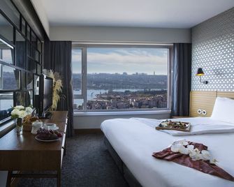 The Marmara Pera - Istanbul - Bedroom