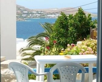 Ioanna Rooms - Naousa - Μπαλκόνι