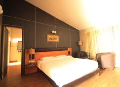 Deccan Park Resort - Ooty - Bedroom