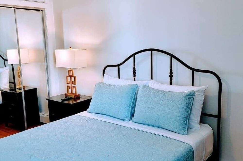 Vacation Rental In Brooklyn - The Fulton - Brooklyn