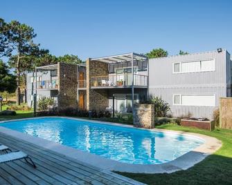 Entre Pinos Eco Box Apart - Punta del Este - Bể bơi