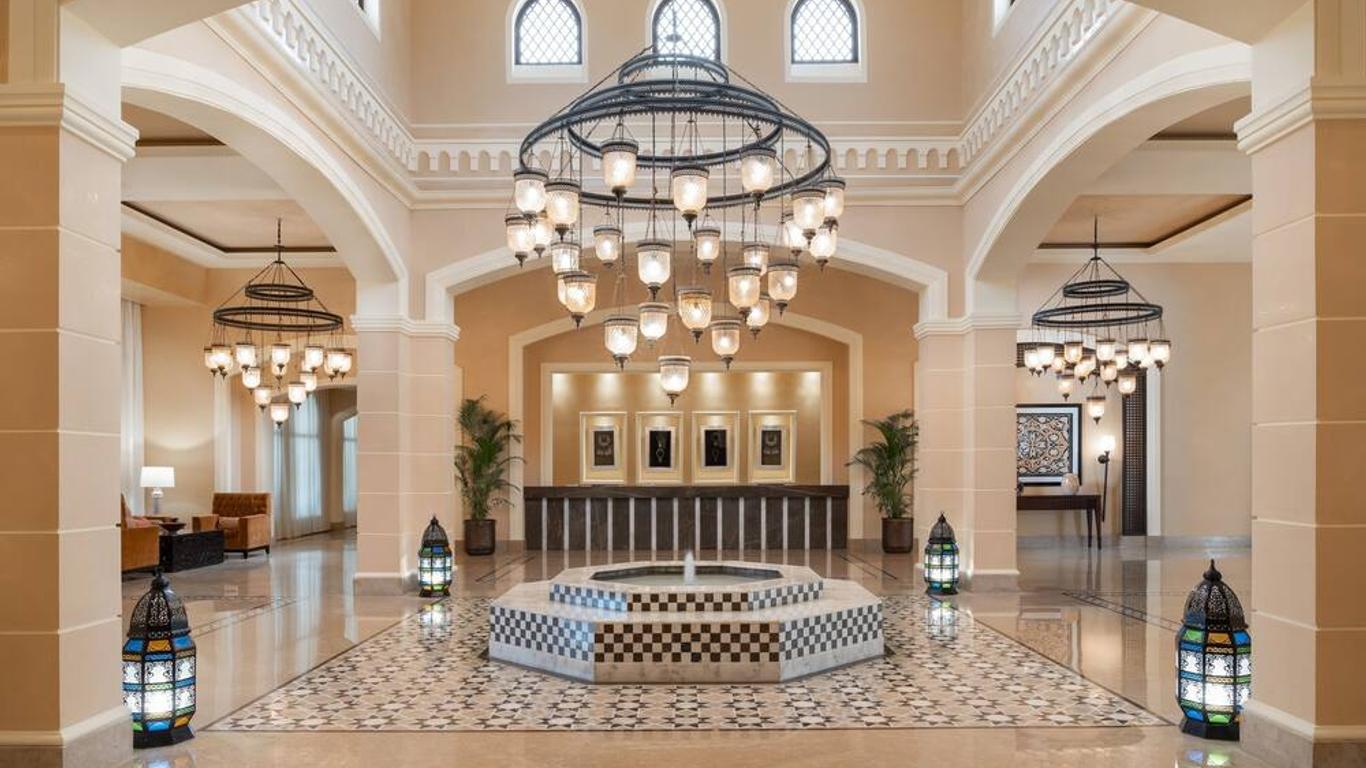 Jaz Oriental, Almaza Bay
