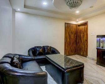 Hotel Sai Palace - Varanasi - Obývací pokoj