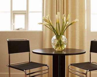 Mjólk Hotel - Reykjavík - Essbereich