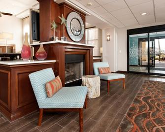 Hampton Inn & Suites Navarre - Navarre - Salónek