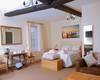 The Five Bells - Sandwich - Bedroom