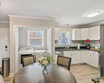 Cozy 3bedroom Bungalow In Davidson Sleeps 8 - Davidson - Kitchen