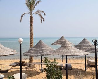 Retal View Resort El Sokhna Aqua Park - Ain Sokhna - Strand
