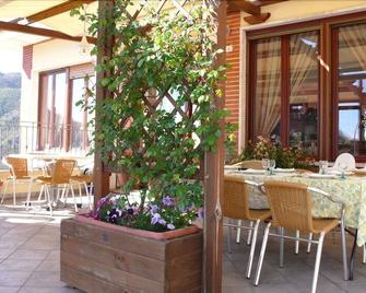 Albergo Cecchin - Balestrino - Patio