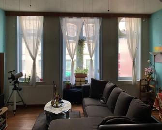 Schuman Apartment near European Commission - Brussels - Living room