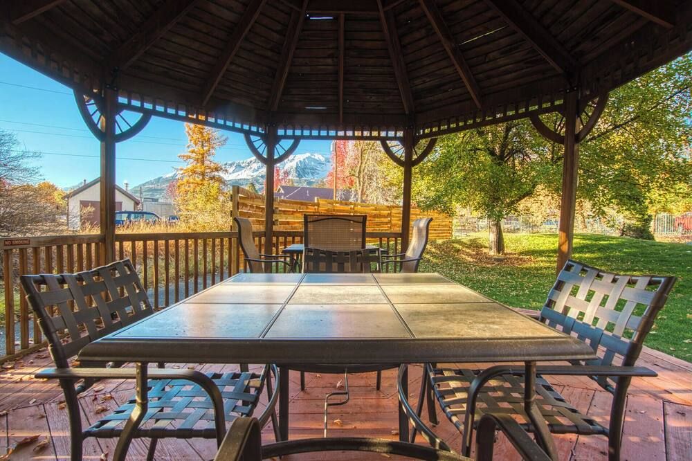 Mt. Joseph Lodge In Downtown Joseph: Unit #3 - Joseph - Patio