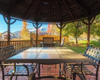 Mt. Joseph Lodge In Downtown Joseph: Unit #3 - Joseph - Patio