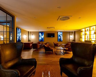 إمكي ي هوتل باساو - باساو - ردهة