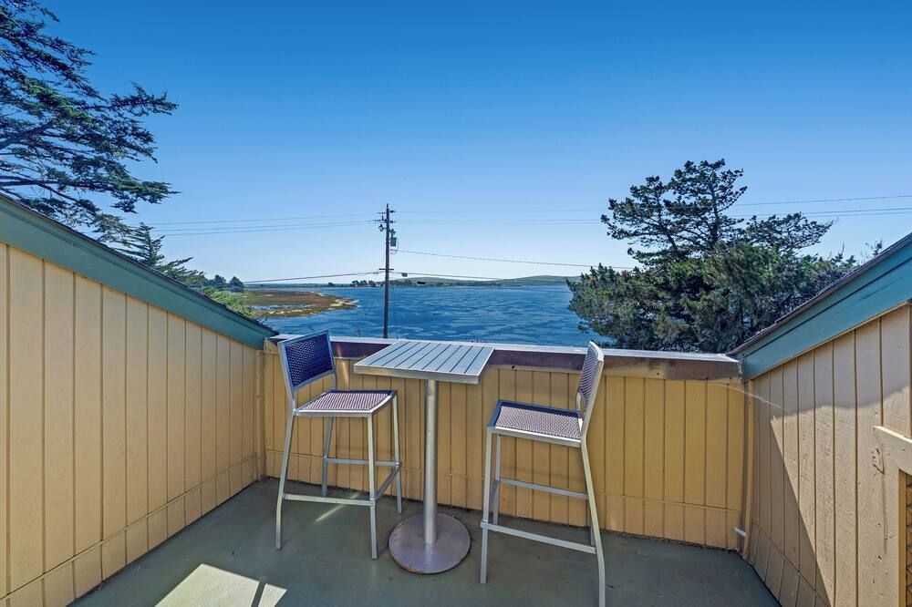 2 Queen Vaulted Ceiling with Ocean View! - Bodega Bay - Balcony