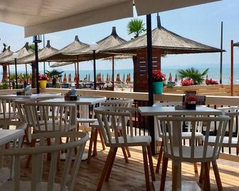 Sunrise Hotel Cameria - Durrës - Restaurante