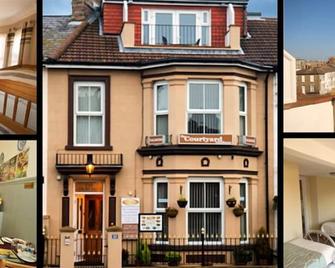 The Courtyard Guest House - Great Yarmouth - Building