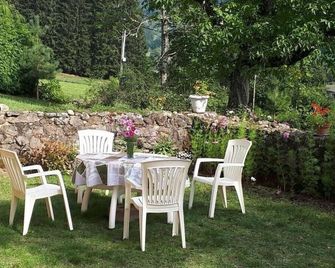 Chez Constant - Saint-romain - Saint-Romain (Puy-de-Dôme) - Innenhof