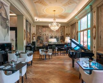 Grand Hotel Palace - Rome - Lobby