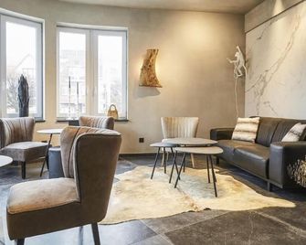 Hotel Oniro - Luxury Rooms & Wellness Suites - Tournai - Lounge