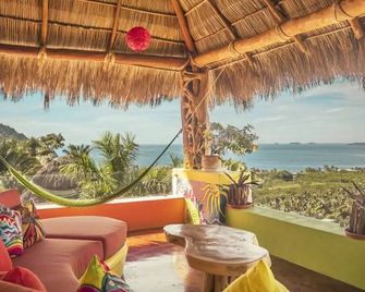 The Hippie Palace a sublime experience - La Manzanilla - Balcón