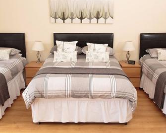 Corner House Hotel - Peebles - Спальня