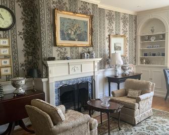 Kingsbrae Arms - Saint Andrews - Living room