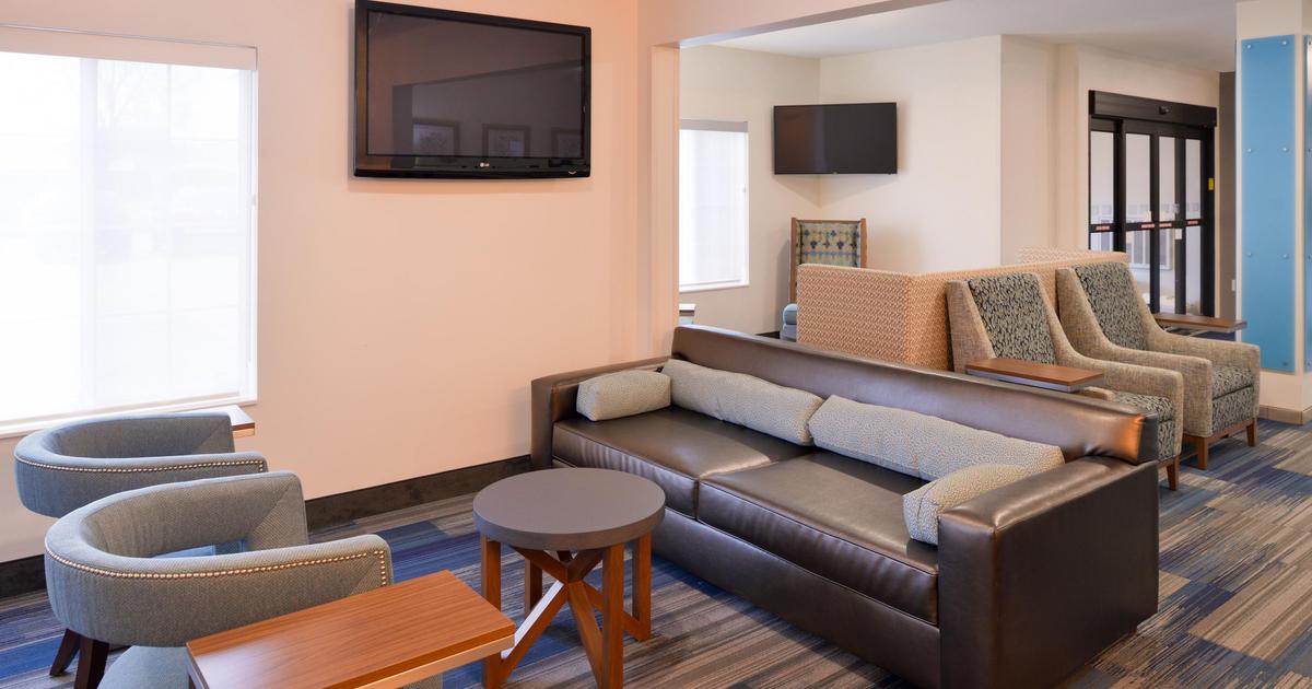 Holiday Inn Express & Suites Sioux Falls At Empire Mall $135. Sioux ...