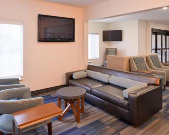 Holiday Inn Express & Suites Sioux Falls At Empire Mall - Sioux Falls - Sala de estar