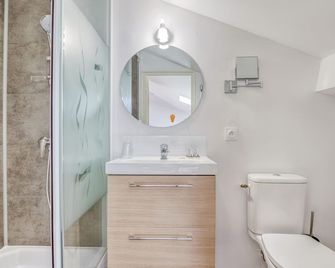 Hotel des Voyageurs - Burdeos - Baño