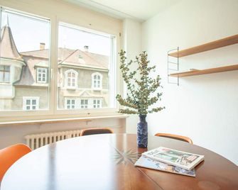 Modern 3-bedroom apartment in city centre - Basel - Sală de mese