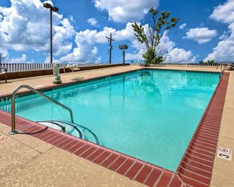Fairfield Inn Memphis Southaven by Marriott - Southaven - Pool
