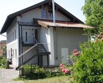 Ferienwohnung Adlmaier - Chieming - Buiten zicht