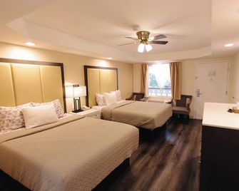 Riverbend Motel & Cabins - Helen - Habitación