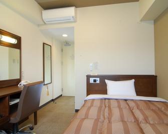 Hotel Route-Inn Shiojiri - Shiojiri - Camera da letto