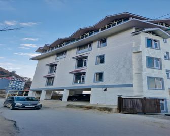 The Fagu Retreat by Mudras - Kufri - Building