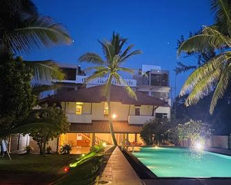 Ziegler Cottage - Negombo - Pool