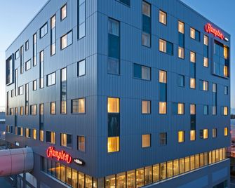 Hampton by Hilton London Gatwick Airport - Gatwick - Byggnad