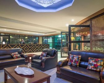 ماكينون سويتس - كامبالا - ردهة