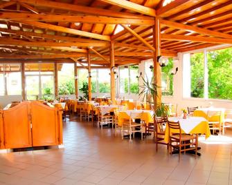 Mikro Village Hotel - Agios Nikolaos - Restaurace