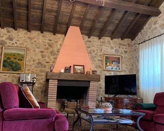 3 Bedrooms House With Enclosed Garden An - Cabeza de Diego Gómez - Sala de estar