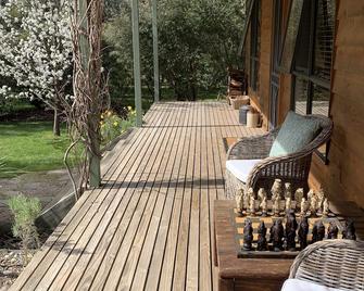 Maddens Cottage - Relax in the heart of the Yarra Valley wine district. - Melbourne - Patio